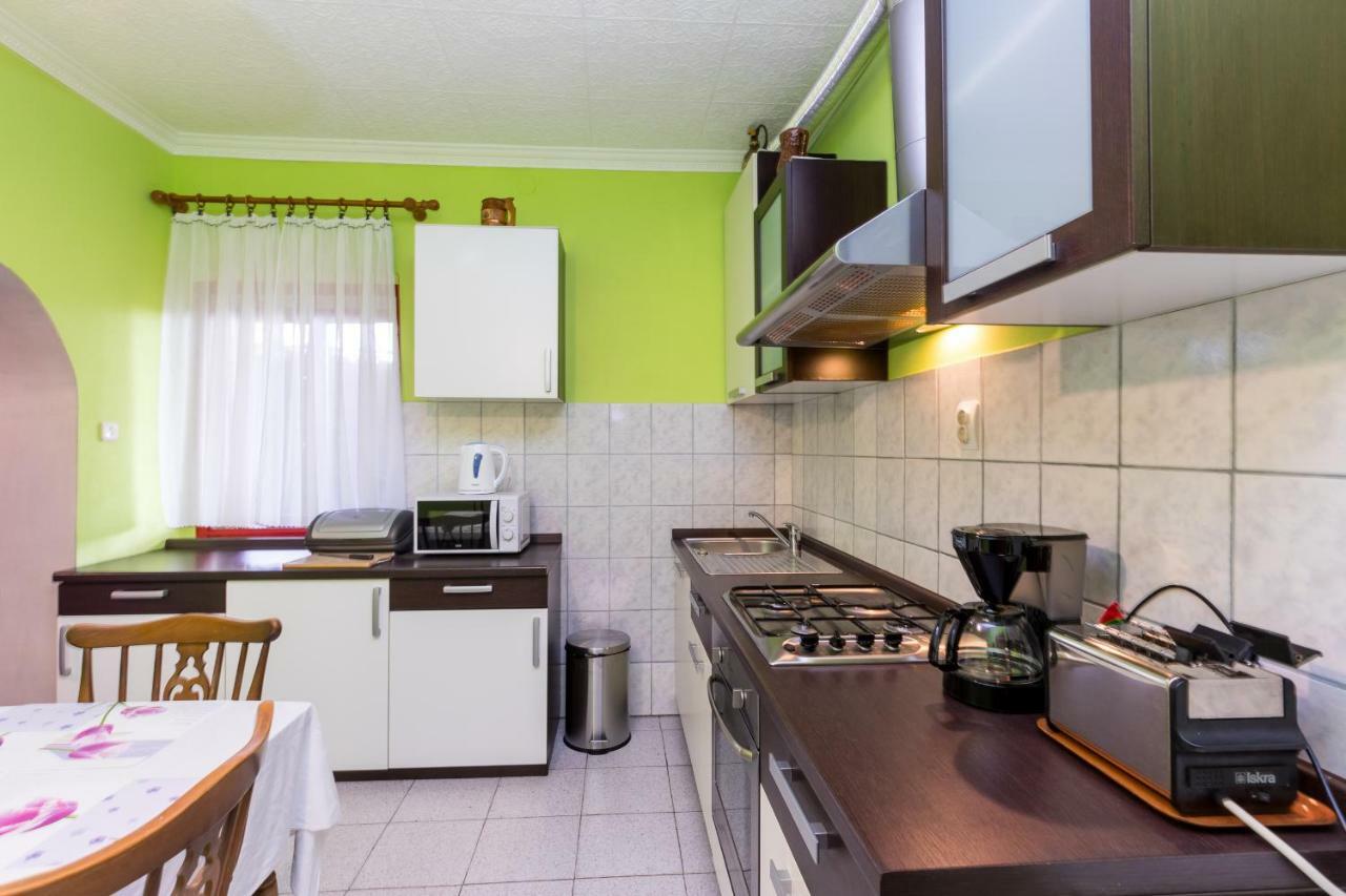 Apartments Toni With Free Parking Kaštela Zewnętrze zdjęcie